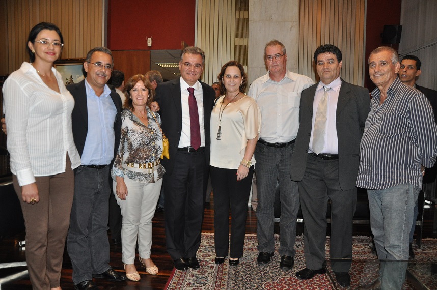Representantes de órgãos regionais prestigiaram posso de parlamentar na ALESP. (foto: Sueli Correia)